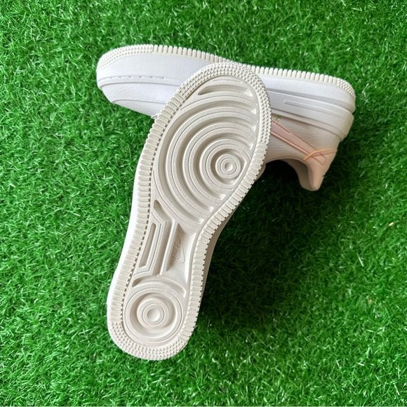 ✨New Nike Air Force 1 AF1 PLT.AF.ORM White / Pearl Pink - Opti Yellow - Picture 5 of 8